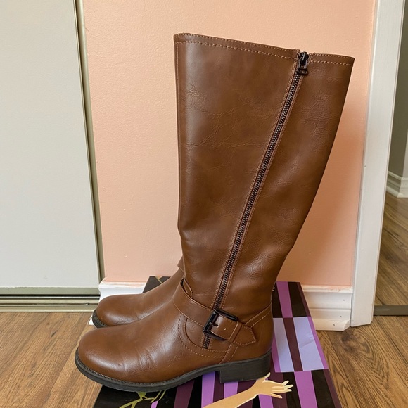 Waterproof tall boots - Picture 1 of 4